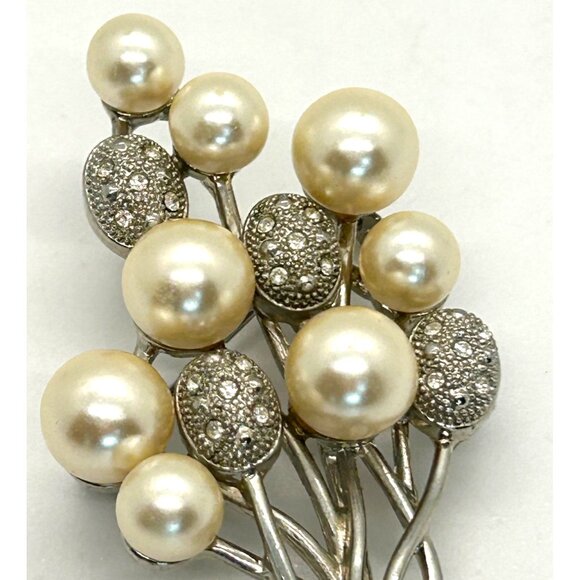 Vintage Faux Pearl Brooch Statement Silver-tone Balloon Bouquet with Bow 2.5 In - Picture 3 of 16